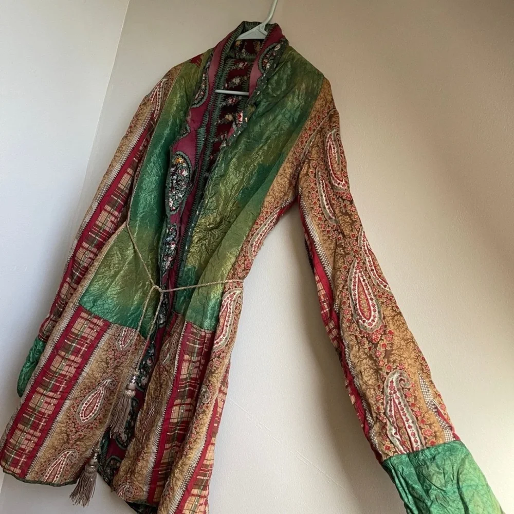 Vintage 1970s Quilted Robe Bohemian Patchwork - Picture 2 of 12